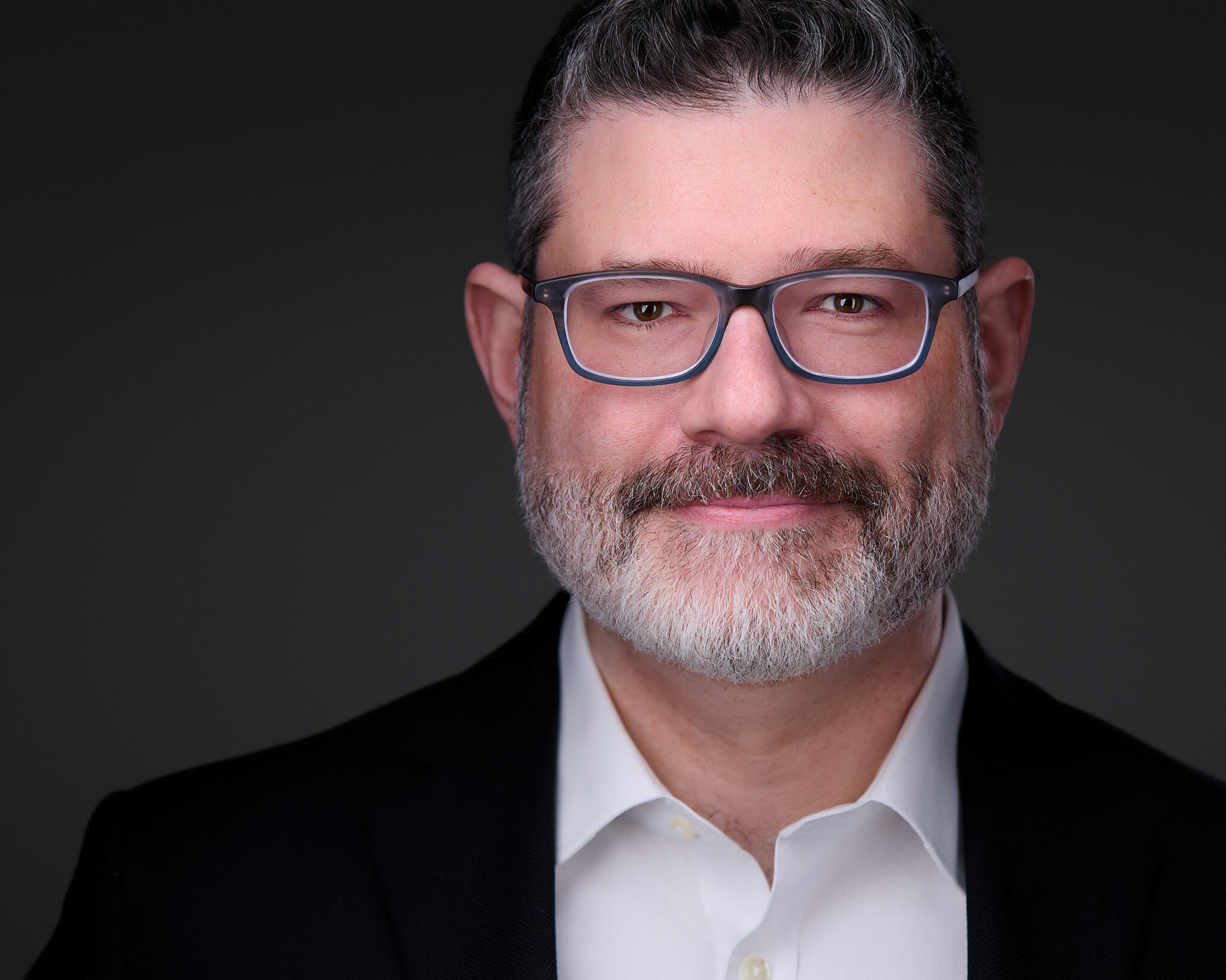 Headshot of Scot MacTaggart, security expert and growth consultant